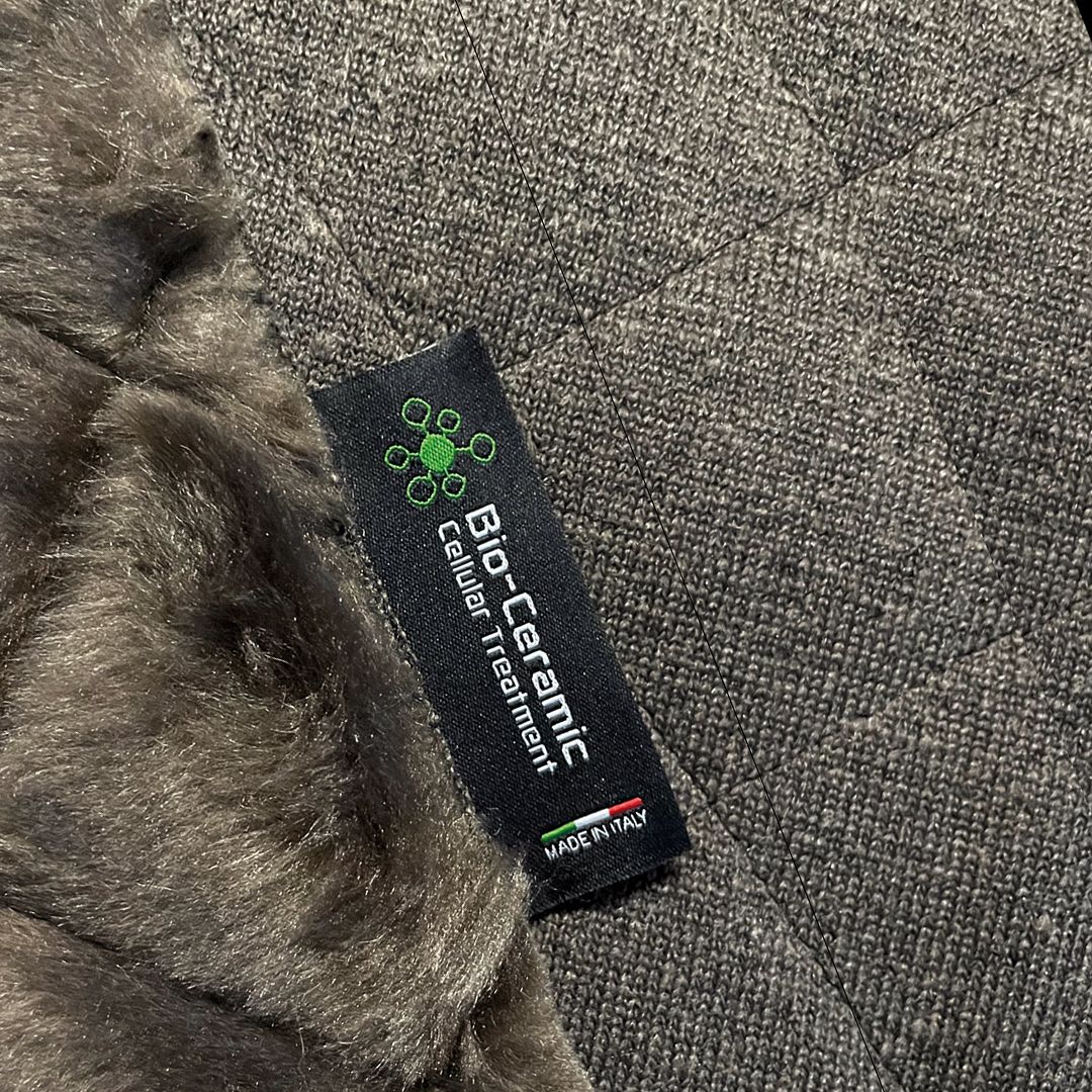 Zandona magnetic and biomolecular therapy rug for horses.
