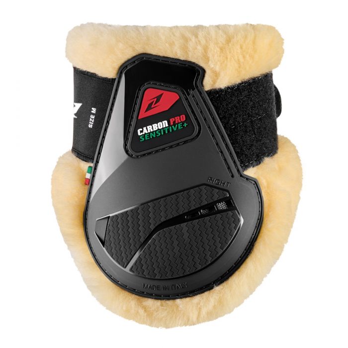 Zandona Sensitive+ Young boots fitted around the horse&