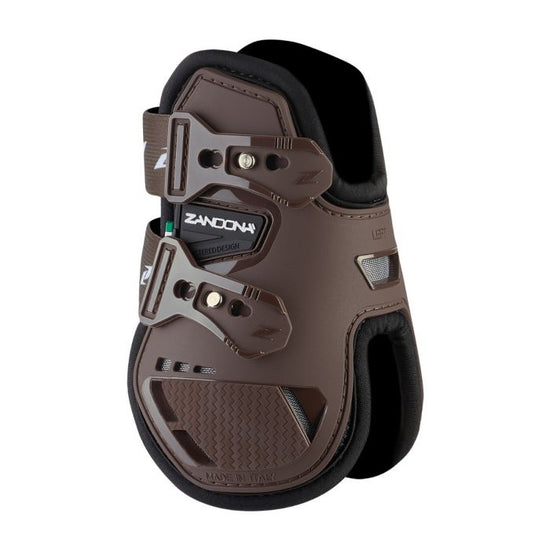 Zandona H-Performance carbon boots fitted around the horse&