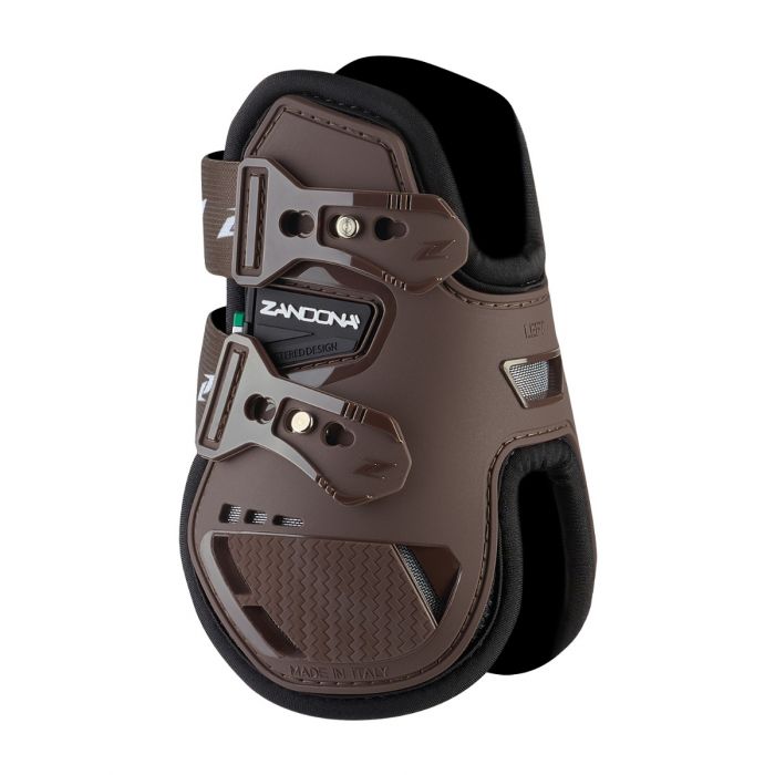 Zandona H-Performance carbon boots fitted around the horse&