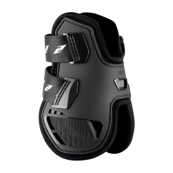 Zandona Carbon Pro H-Performance fetlock guards creating an athletic competition look.