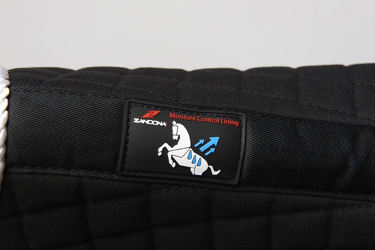 Zandona MCL Dressage Saddle Blanket shown on a sport horse.