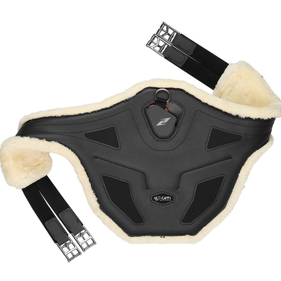 Zandona Techno-Fur horse girth positioned on a sport horse.