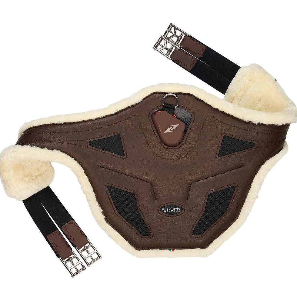 Zandona Techno-Fur jumping girth with protective belly guard.
