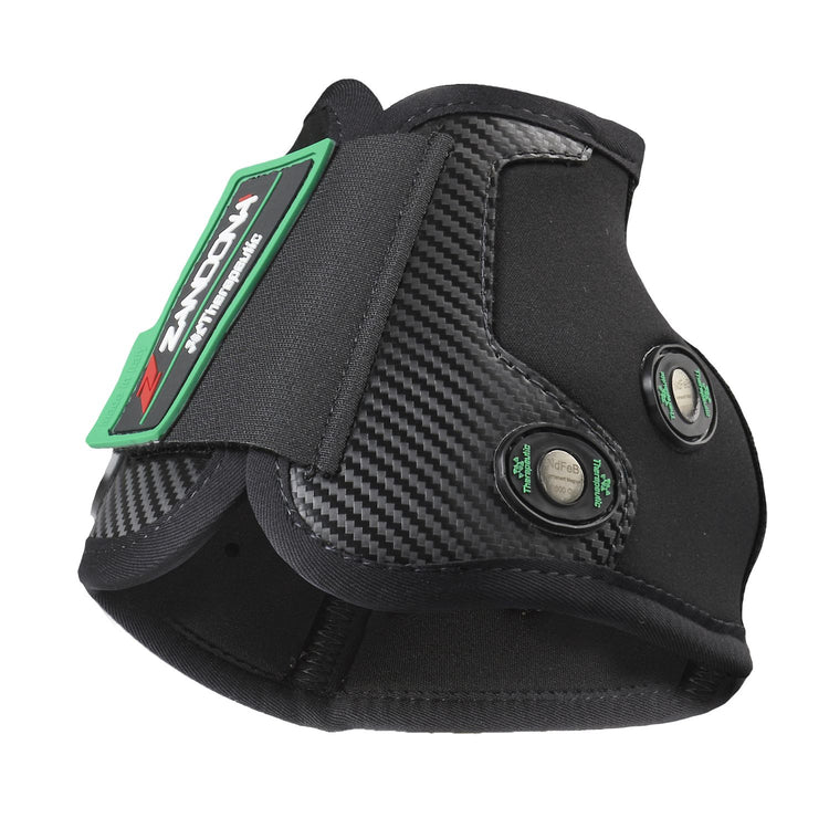 Zandona Therapeutic hoof and heel protection shown on a horse.