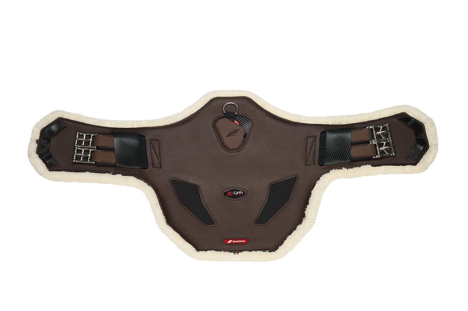 Zandona anatomical eventing girth designed for training and competition.