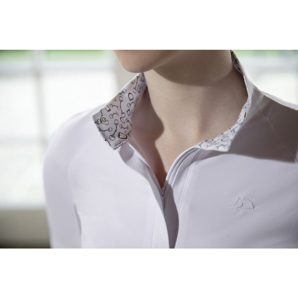 competition shirt with zipped collar and a button