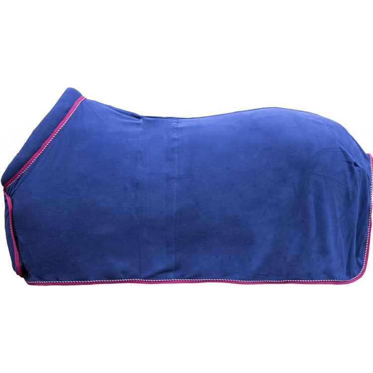 Cooler with padded collar and build in elastic girth
