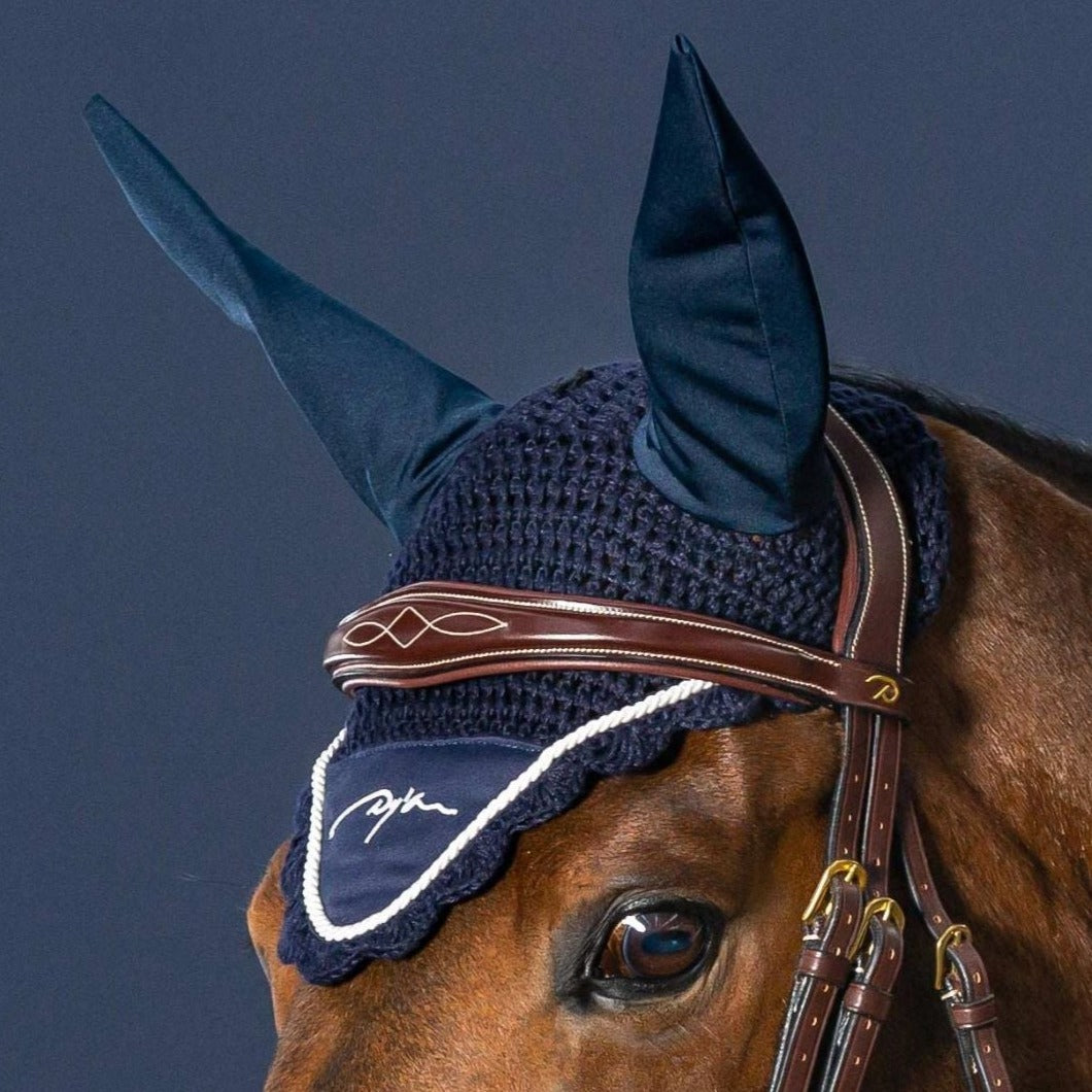 Soundless ear bonnet for horses