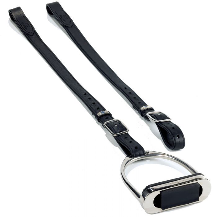 de Luxe MONO stirrup leathers for closest contact between horse and rider.