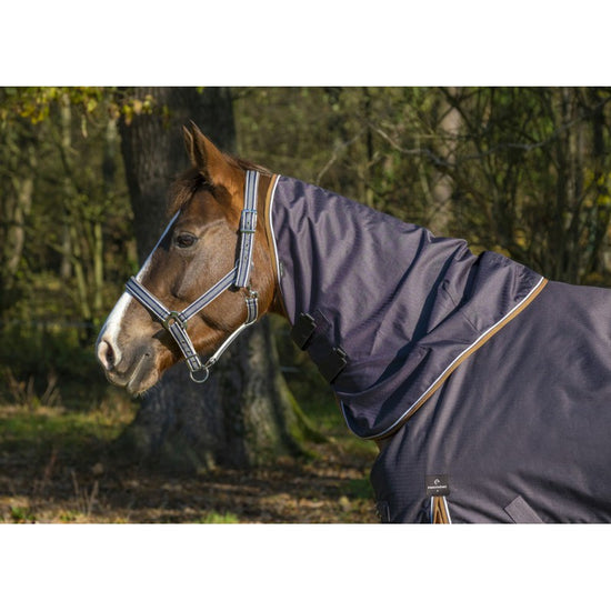 Anti-static and anti-chafing nylon neck rug