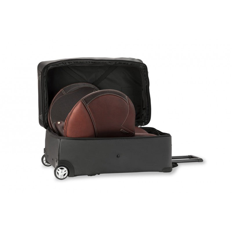 Travel bag with saddle space