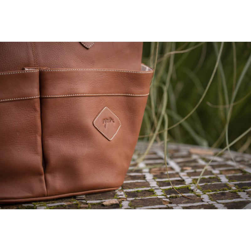 Cognac leather handbag
