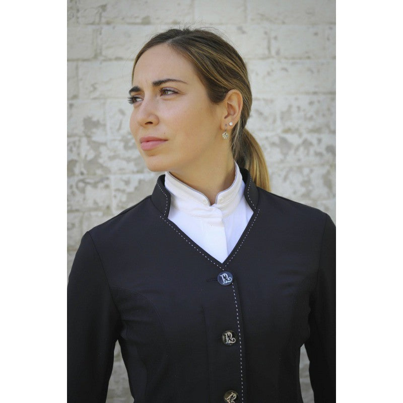 Airbag compatible show jacket