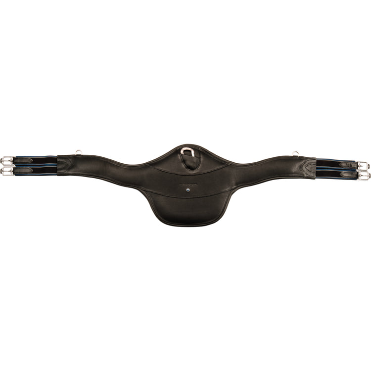 Anatomically shaped Stübben jumping girth designed to protect the horse’s belly.