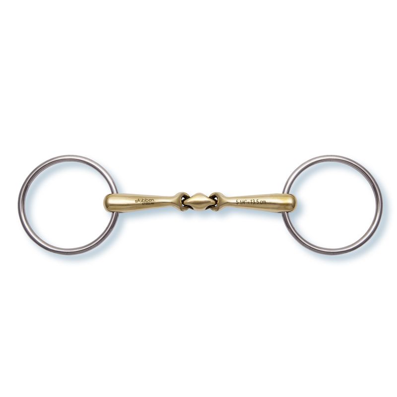 Bridle close-up featuring the Quick Contact Loose Ring Snaffle at the horse’s mouth.