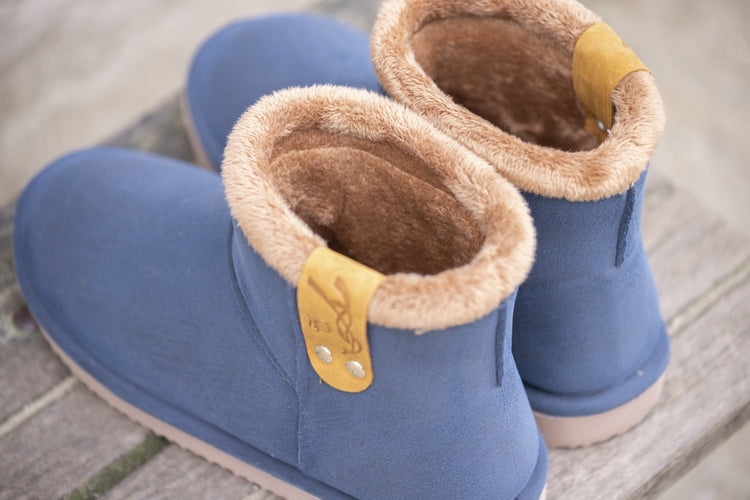 Warm stable boots for women during winter and colder riding days.