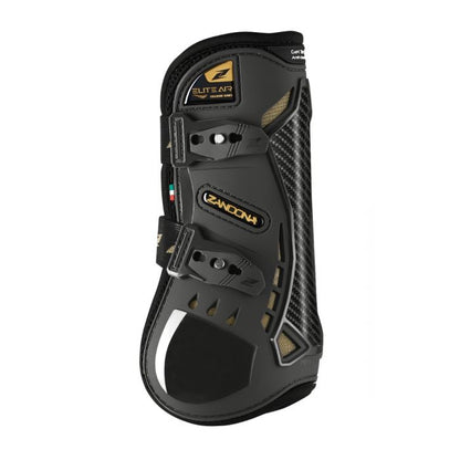 Zandona Elite Air horse tendon boots for front leg protection.